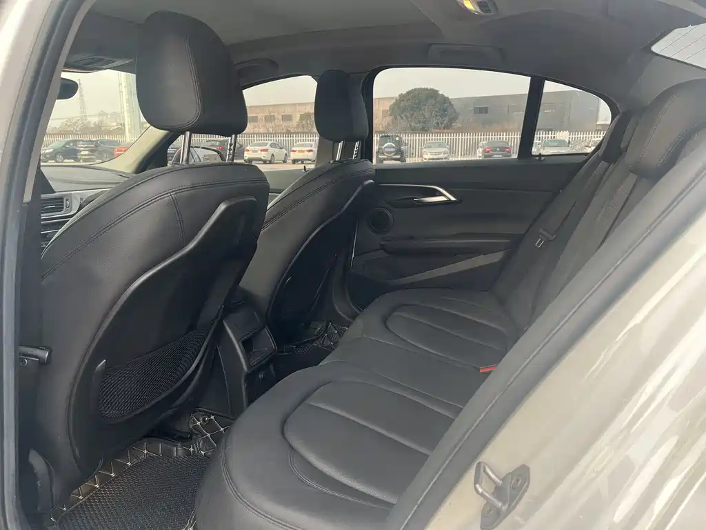 BMW 1 Series 2018 118i Sports купить на сайте DeffCars