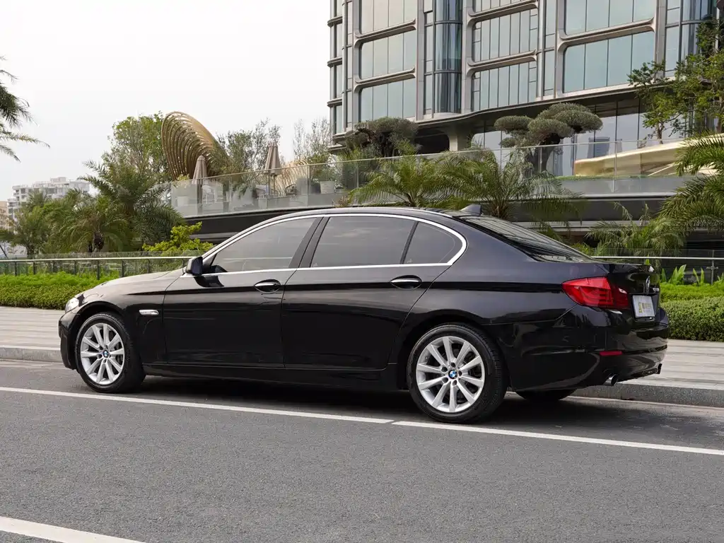BMW 5 Series 2011 535Li Luxury купить на сайте DeffCars