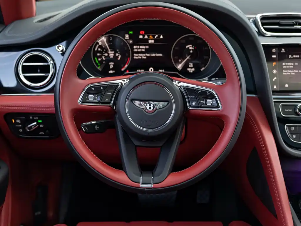 Bentayga plug-in hybrid 2021 3.0T PHEV купить на сайте DeffCars