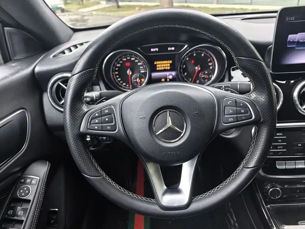 Mercedes-Benz CLA imported 2018 CLA 200 dynamic model купить на сайте DeffCars
