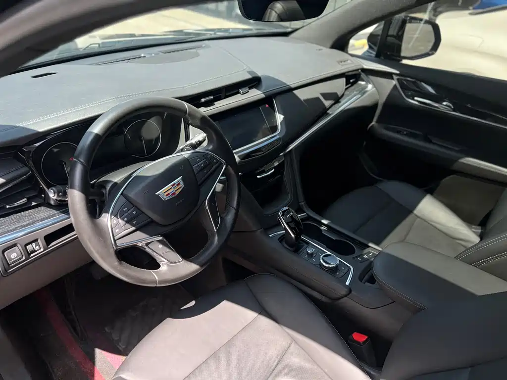 Cadillac XT5 2020 28T luxury model купить на сайте DeffCars