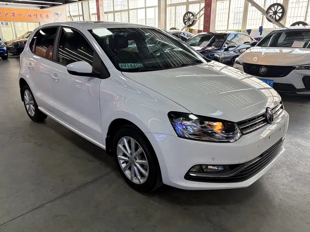 Polo 2016 1.6L automatic luxury model купить на сайте DeffCars