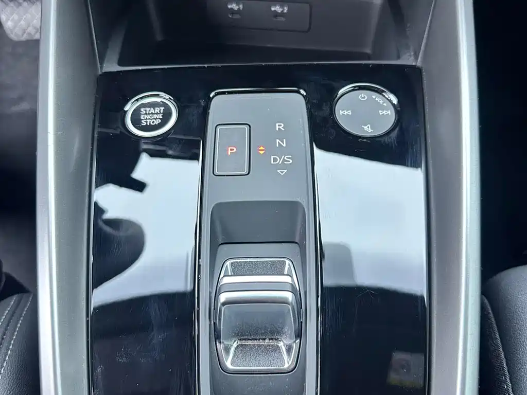 Audi A3 2022 A3L Limousine 35 TFSI Fashionable and Sporty купить на сайте DeffCars