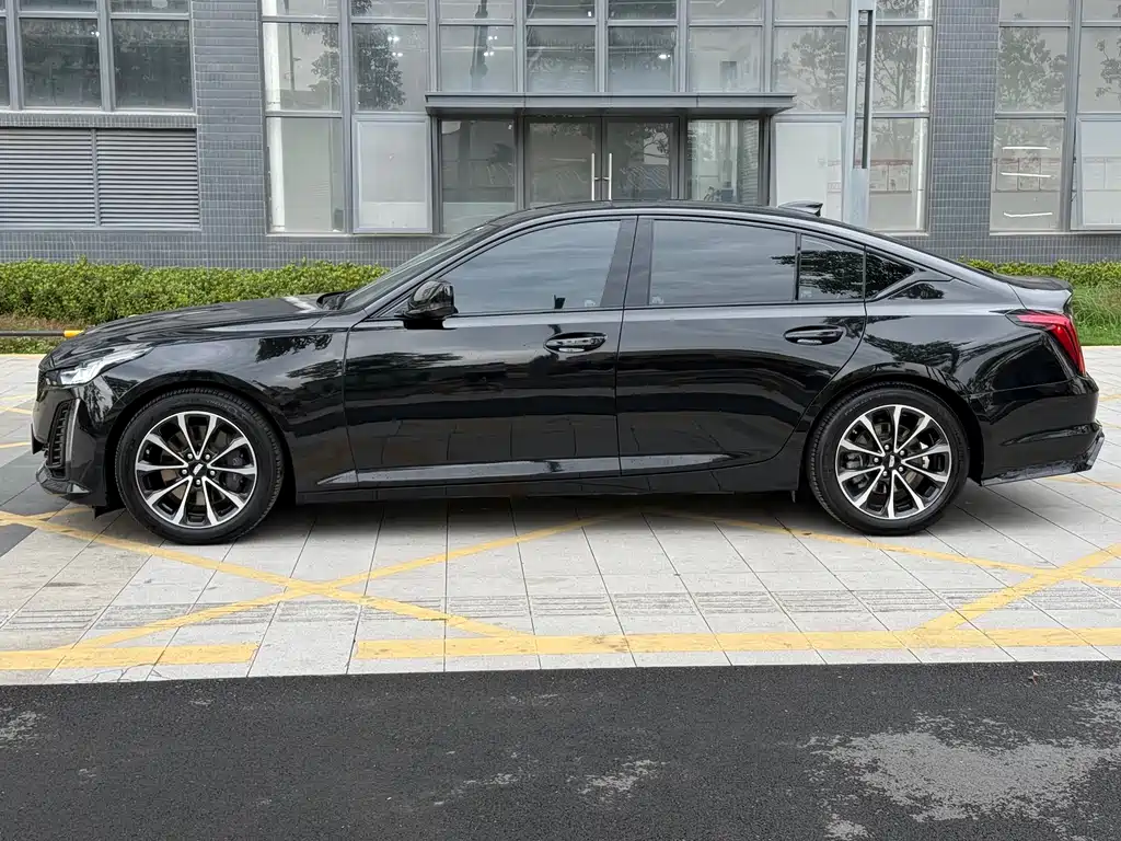 Cadillac CT5 2022 28T Premium Model купить на сайте DeffCars
