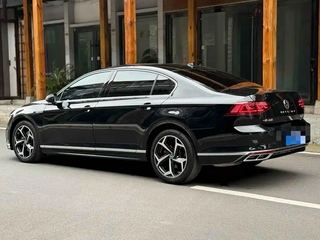 Magotan 2023 2 million commemorative edition 330TSI DSG luxury model купить на сайте DeffCars