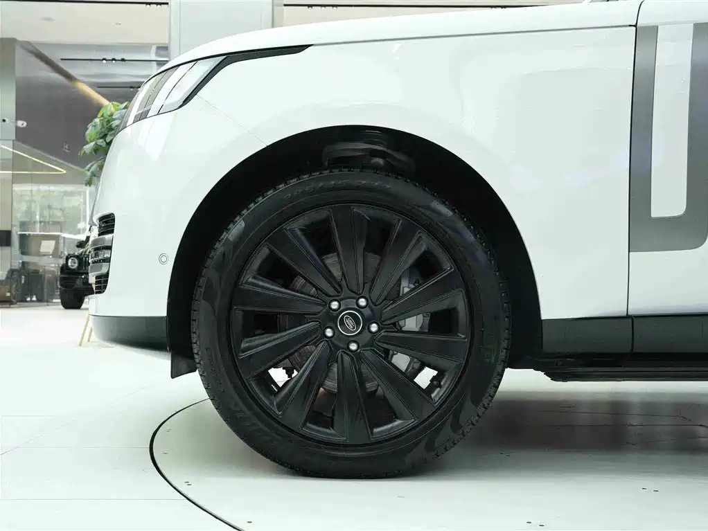 Range Rover 2023 3.0 L6 400PS Seven-seater Extended Edition купить на сайте DeffCars