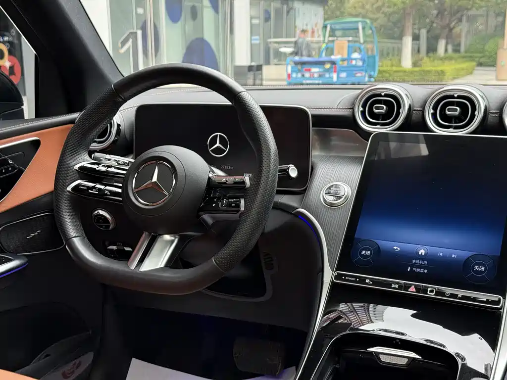 Mercedes-Benz GLC 2024 GLC 260 L 4MATIC luxury model 5 seats купить на сайте DeffCars