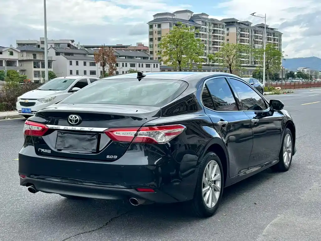 Camry 2021 2.0G Deluxe Edition купить на сайте DeffCars