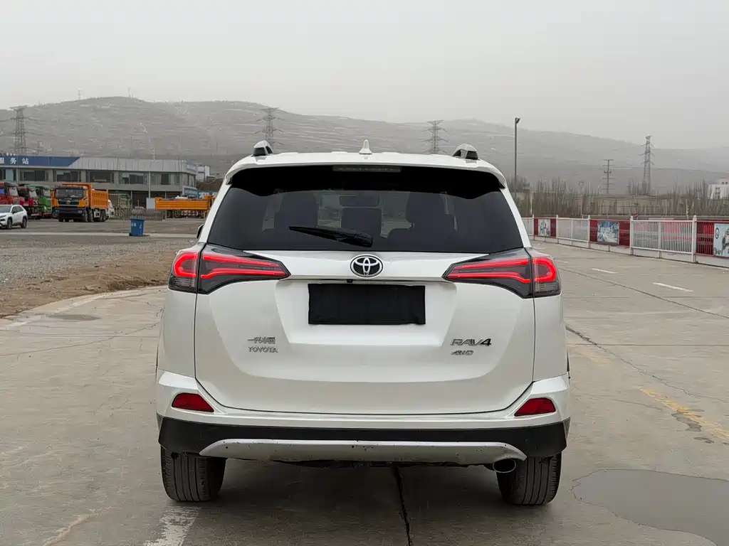 RAV4 Rongfang 2019 2.0L CVT four-wheel drive cutting-edge version National VI купить на сайте DeffCars