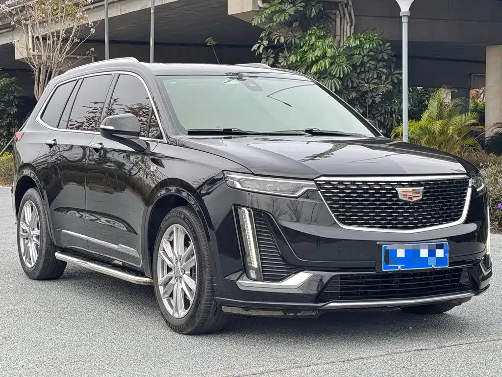Cadillac XT6 2022 2.0T seven-seat two-wheel drive luxury model купить на сайте DeffCars