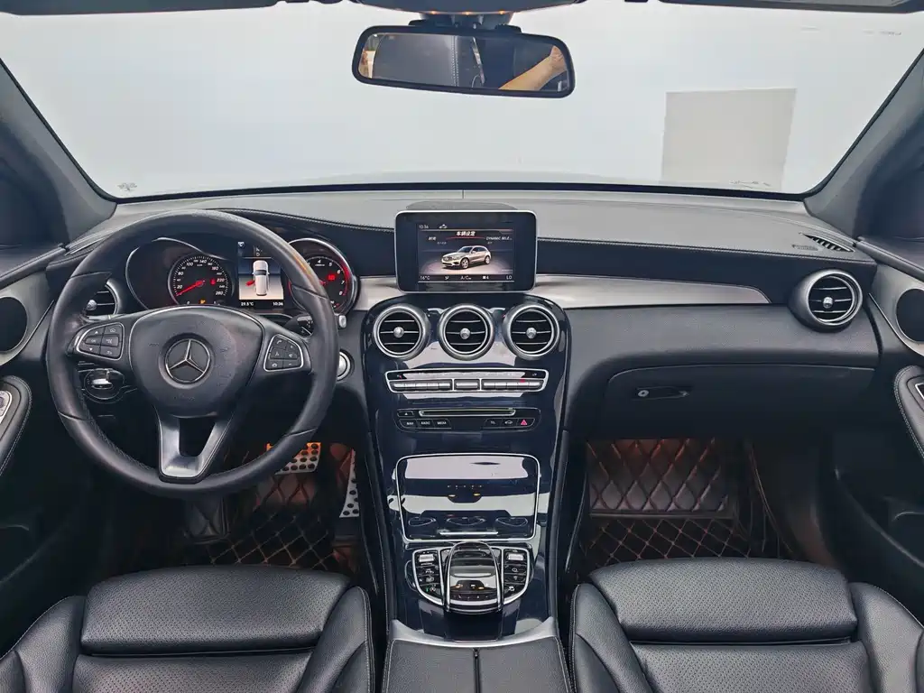 Mercedes GLC 2018 Amendment 200 4MATIC купить на сайте DeffCars