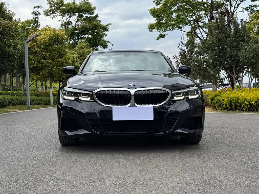 BMW 3 Series 2022 320Li M Sports Package купить на сайте DeffCars