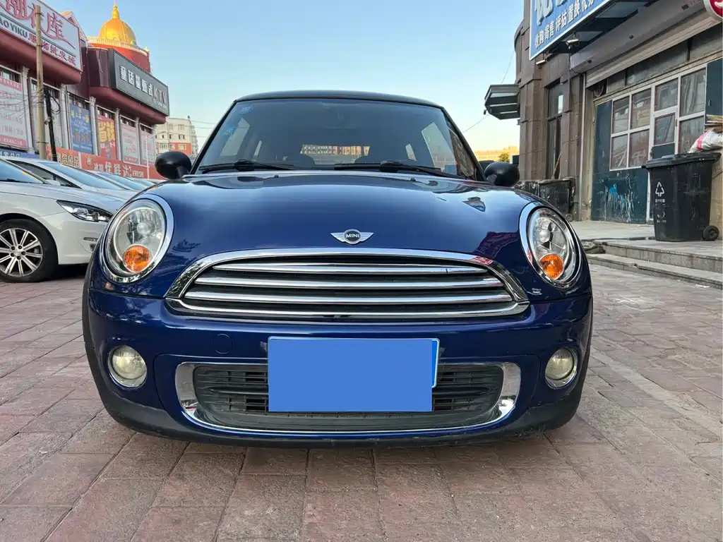 Mini 2013 1.6L one limited edition 2 купить на сайте DeffCars