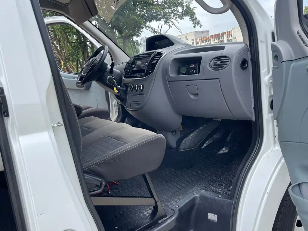 Xintu V80 2018 2.5T 6-speed manual Shangjie long axis mid-top 14/15/16 seats купить на сайте DeffCars