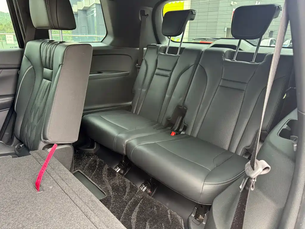 Trumpchi GS8 2022 Pilot Series 2.0TGDI Two-wheel drive Premium Edition (seven seats) купить на сайте DeffCars