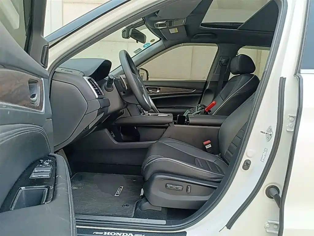 Honda UR-V 2017 240TURBO 2WD Classic Edition National VI купить на сайте DeffCars