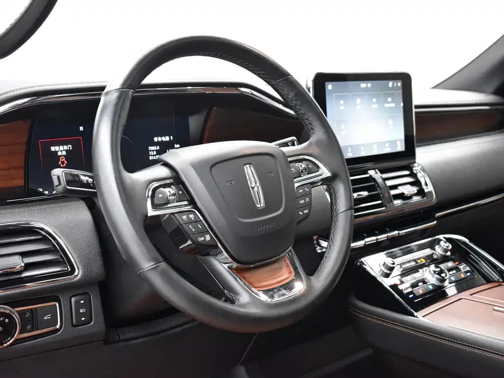 Navigator 2020 3.5T Honor Edition купить на сайте DeffCars