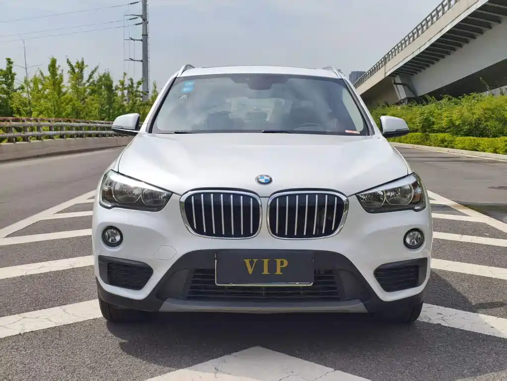 BMW X1 2016 sDrive18Li Fashion Model купить на сайте DeffCars