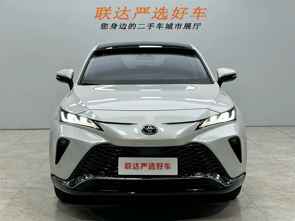 Vesa 2022 2.0L CVT two-wheel drive premium version купить на сайте DeffCars