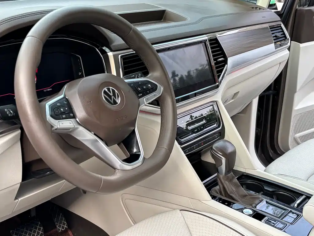 Weiran 2020 380TSI Premium Edition купить на сайте DeffCars