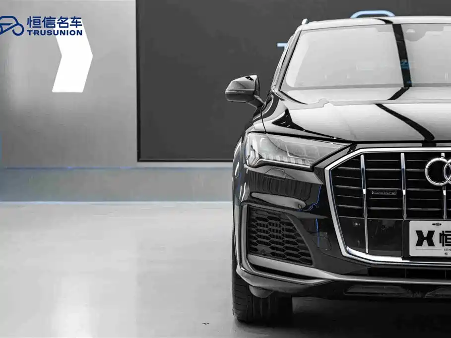Audi Q7 2023 55 TFSI quattro S line sports купить на сайте DeffCars