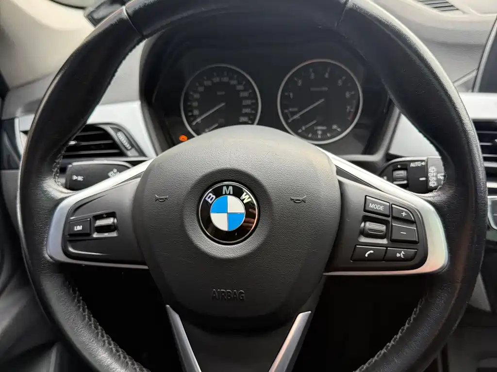 BMW X1 2018 sDrive18Li Fashion Model купить на сайте DeffCars