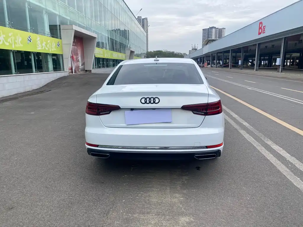 Audi A4L 2019 40 TFSI Enterprising National V купить на сайте DeffCars