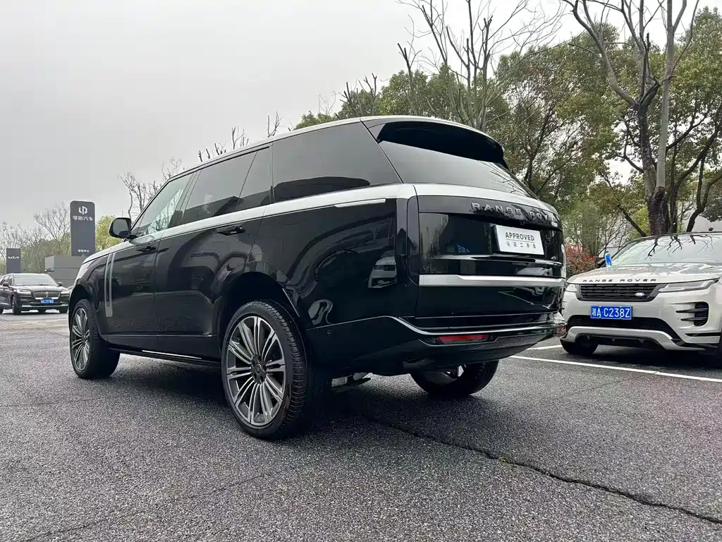 Range Rover 2024 3.0 L6 400PS SV Honor Creation Extended Edition 4 seats купить на сайте DeffCars