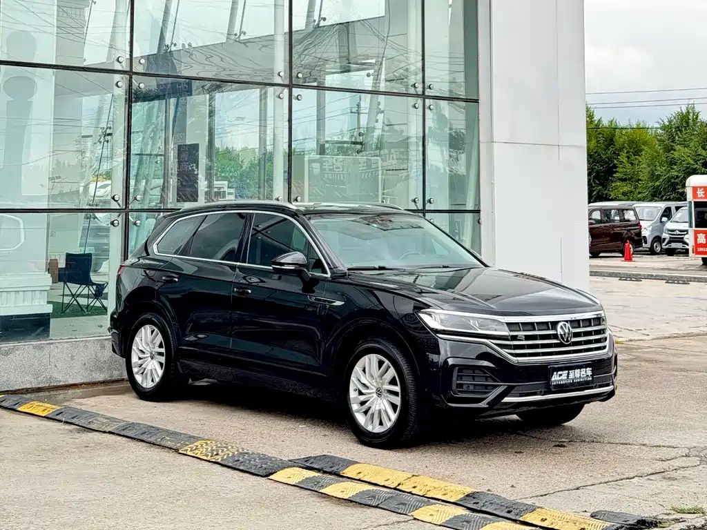Touareg 2023 2.0TSI Ruishang Edition купить на сайте DeffCars