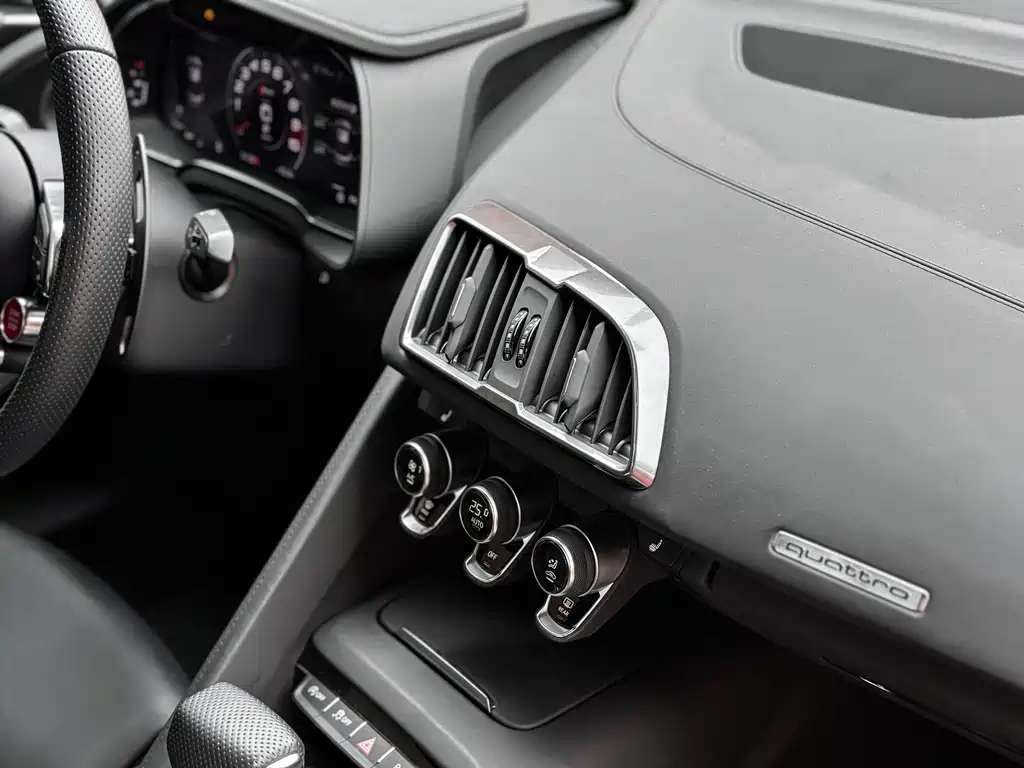 Audi R8 2022 V10 Coupe performance купить на сайте DeffCars