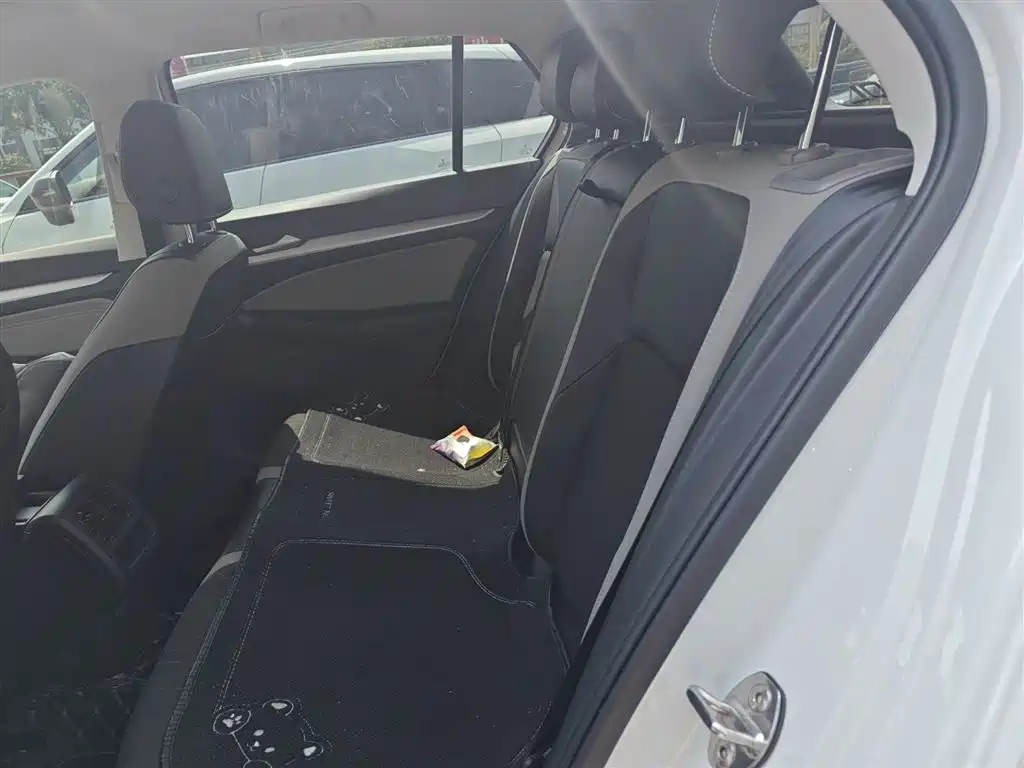 Golf 2023 facelift 280TSI DSG Pro купить на сайте DeffCars