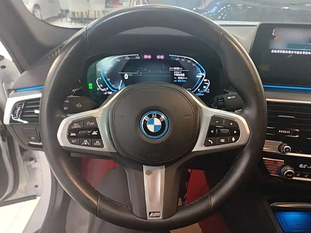 BMW 5 Series New Energy 2022 Model 2 535Le Pioneer Edition M Sports Package купить на сайте DeffCars