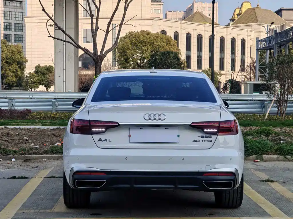 Audi A4L 2022 40 TFSI Fashionable and Dynamic купить на сайте DeffCars