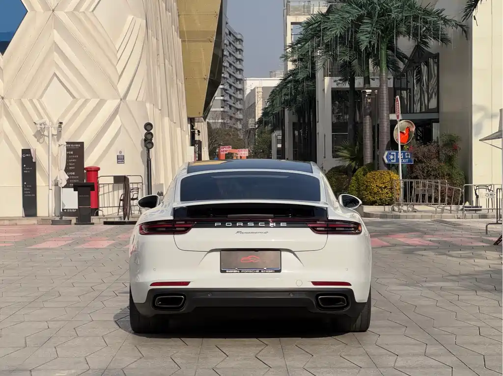 Panamera 2017 Panamera 4 Executive Extended Edition 3.0T купить на сайте DeffCars