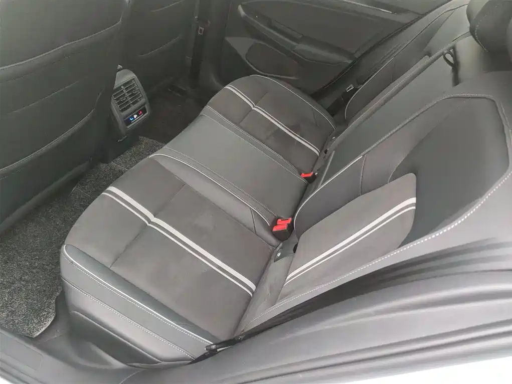 Golf 2023 280TSI DSG R-Line Lite купить на сайте DeffCars
