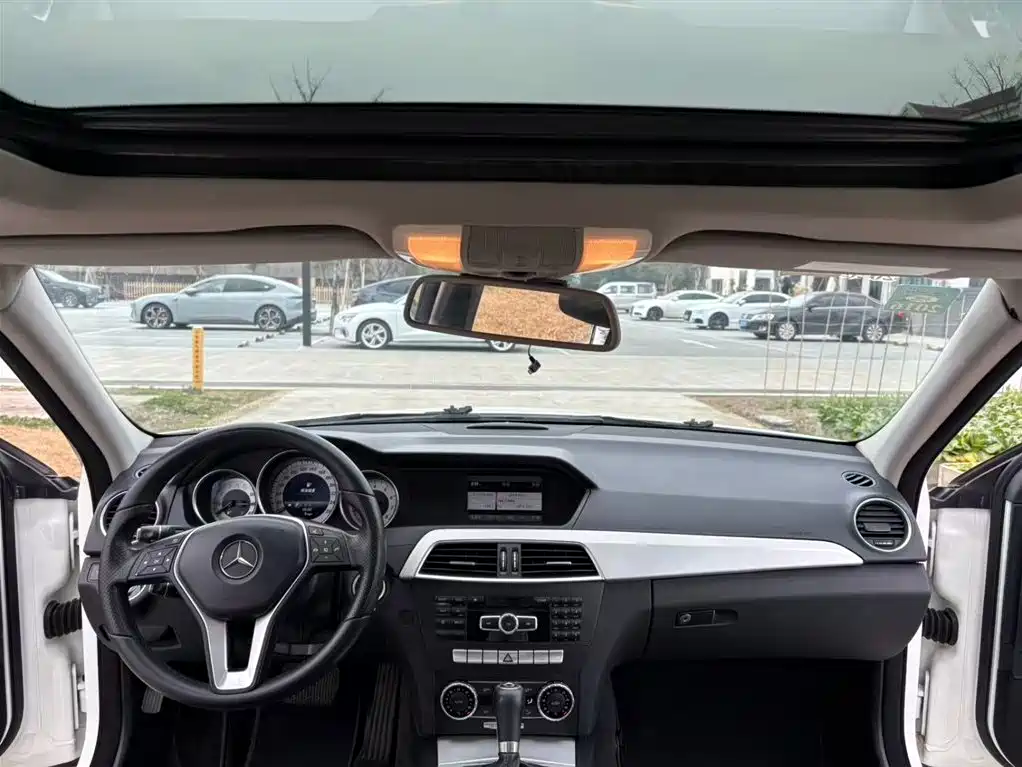 Mercedes-Benz C-Class (Imported) 2011 C 200 Fashion Travel Edition купить на сайте DeffCars