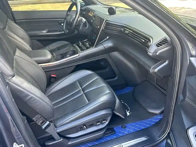 NIO ES8 2020 450KM six-seater version купить на сайте DeffCars