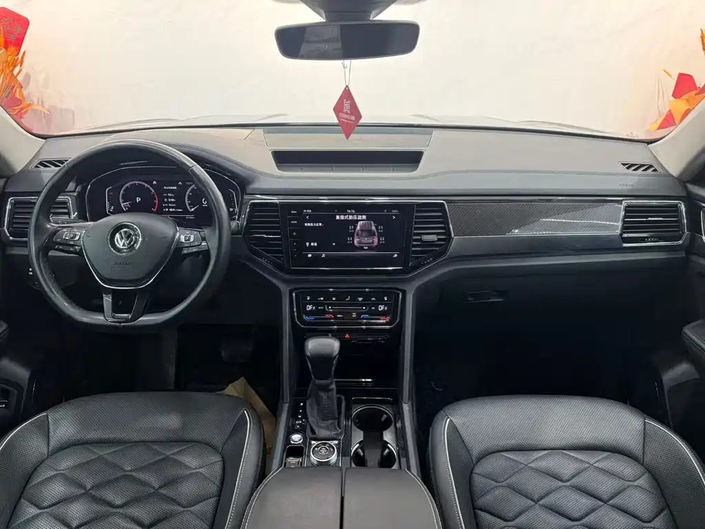 Touron 2020 Touron X facelift 530 V6 four-wheel drive flagship version купить на сайте DeffCars