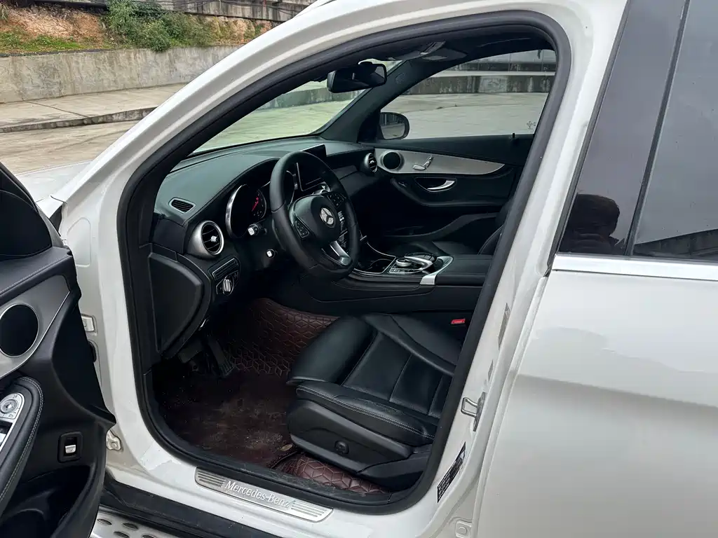 Mercedes-Benz GLC 2019 GLC 200 L 4MATIC купить на сайте DeffCars