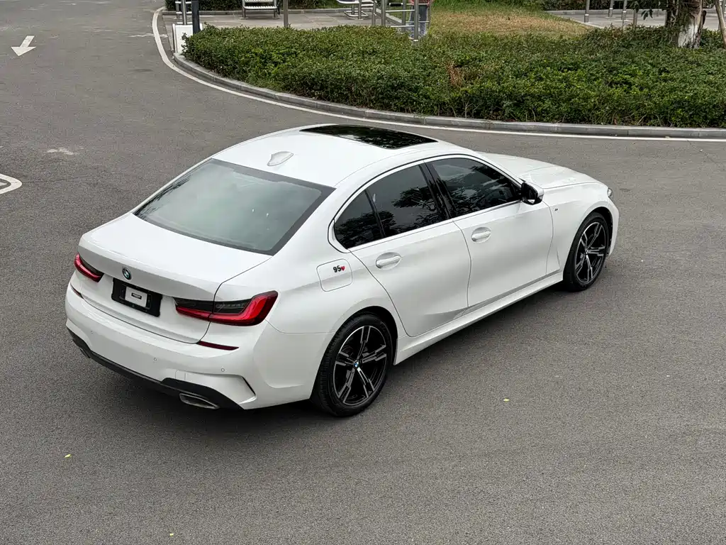 BMW 3 Series 2022 325i M Sports Package купить на сайте DeffCars