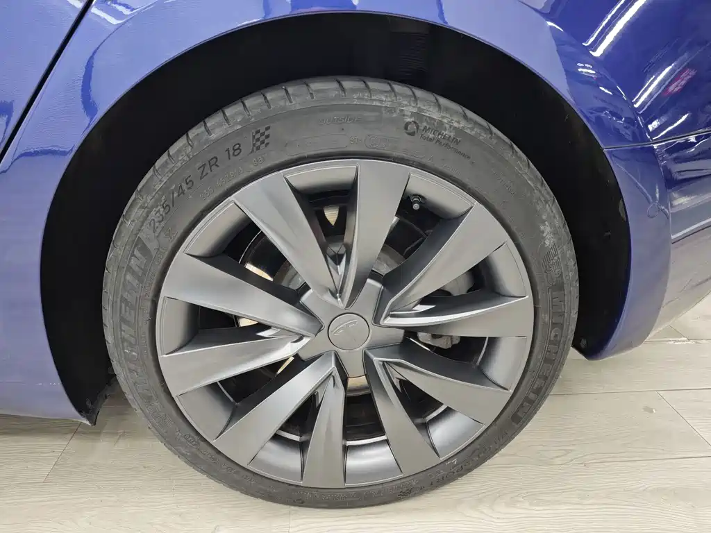 Model 3 2020 long-range rear-wheel drive version купить на сайте DeffCars