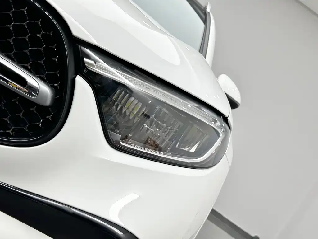 Mercedes-Benz GLC 2024 GLC 260 L 4MATIC luxury model 5 seats купить на сайте DeffCars