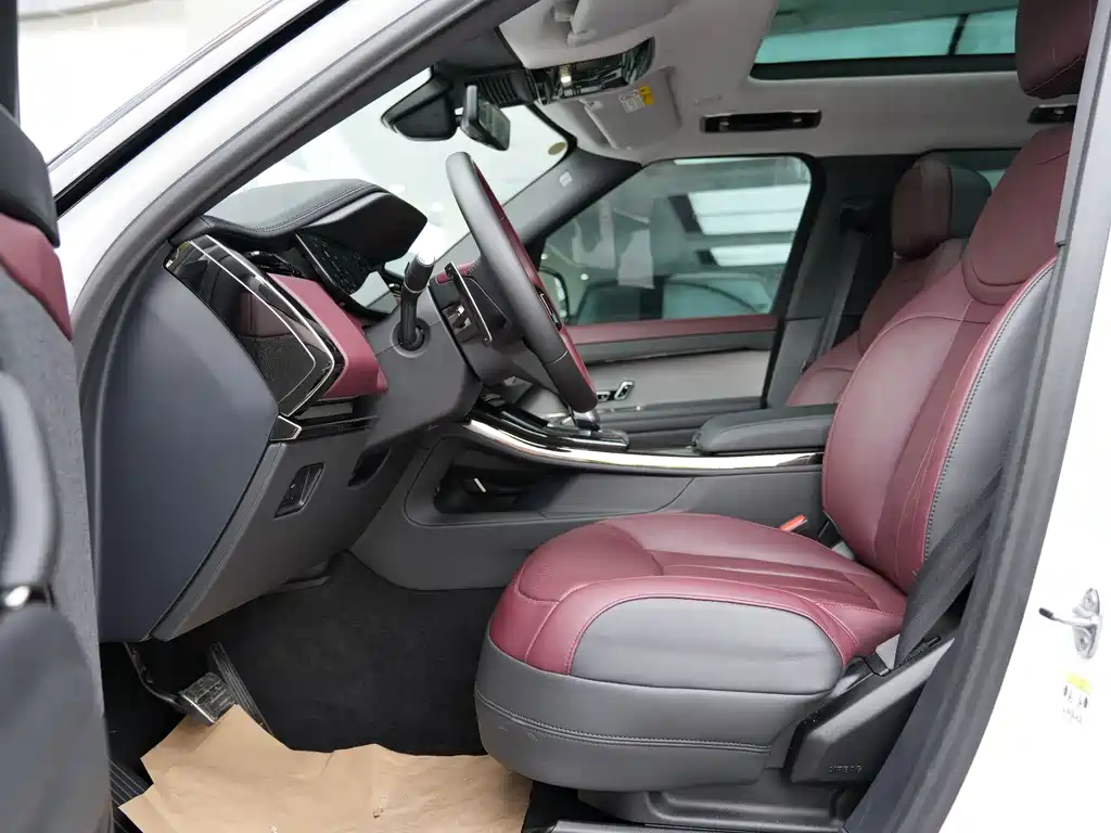 Range Rover Sport 2024 400PS Dynamic SE купить на сайте DeffCars