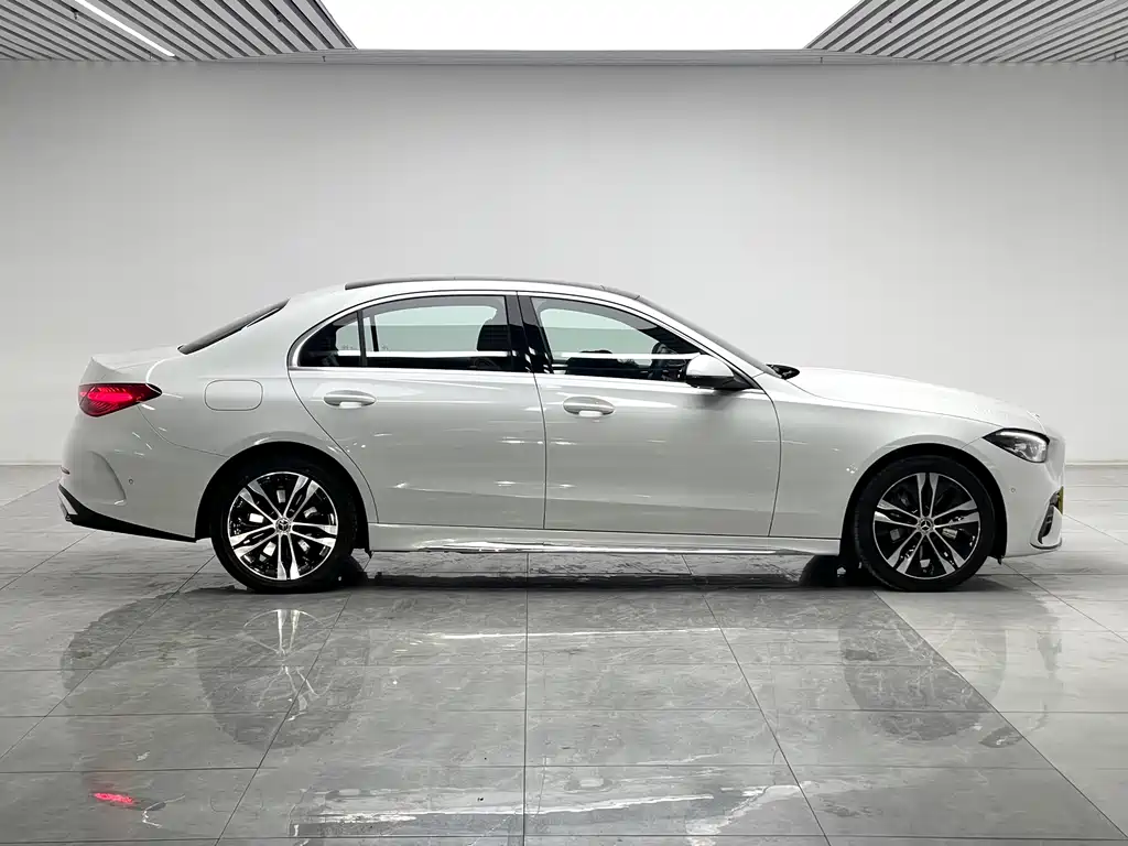 Mercedes-Benz C-Class New Energy 2024 C 350 eL купить на сайте DeffCars