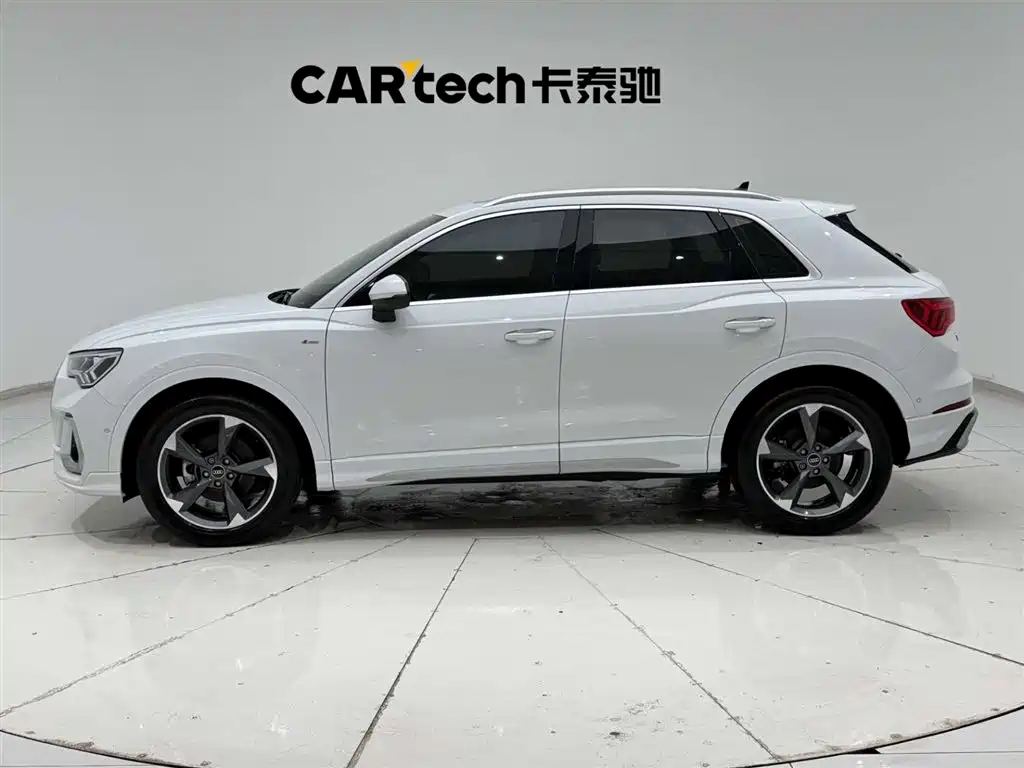 Audi Q3 2024 35 TFSI Fashionable and Dynamic купить на сайте DeffCars