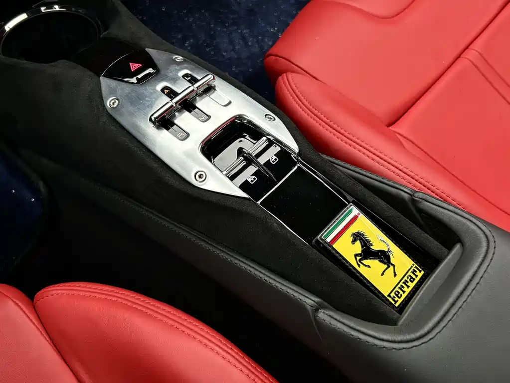 SF90 2021 3.9T V8 Spider купить на сайте DeffCars
