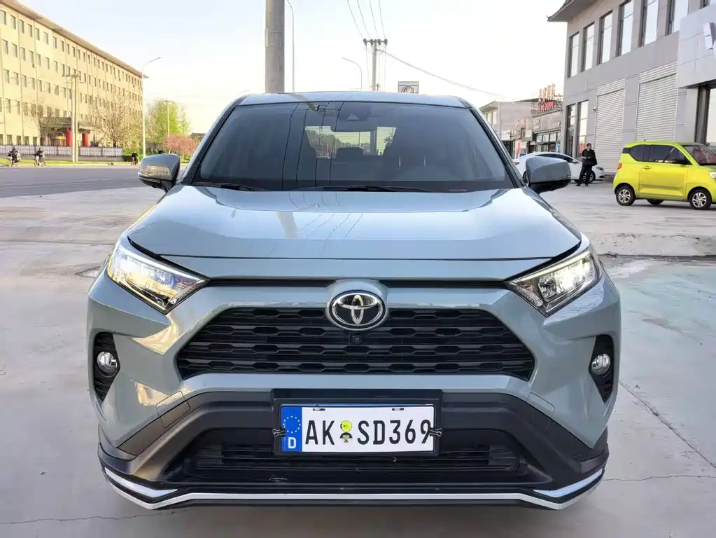 RAV4 Rongfang 2020 2.0L CVT two-wheel drive fashion version купить на сайте DeffCars