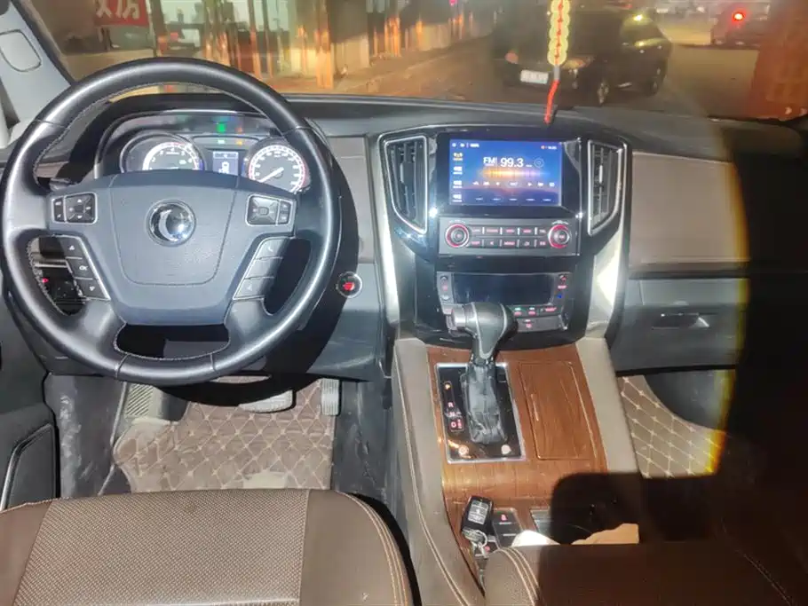 Fengxing CM7 2018 2.0T automatic luxury model купить на сайте DeffCars