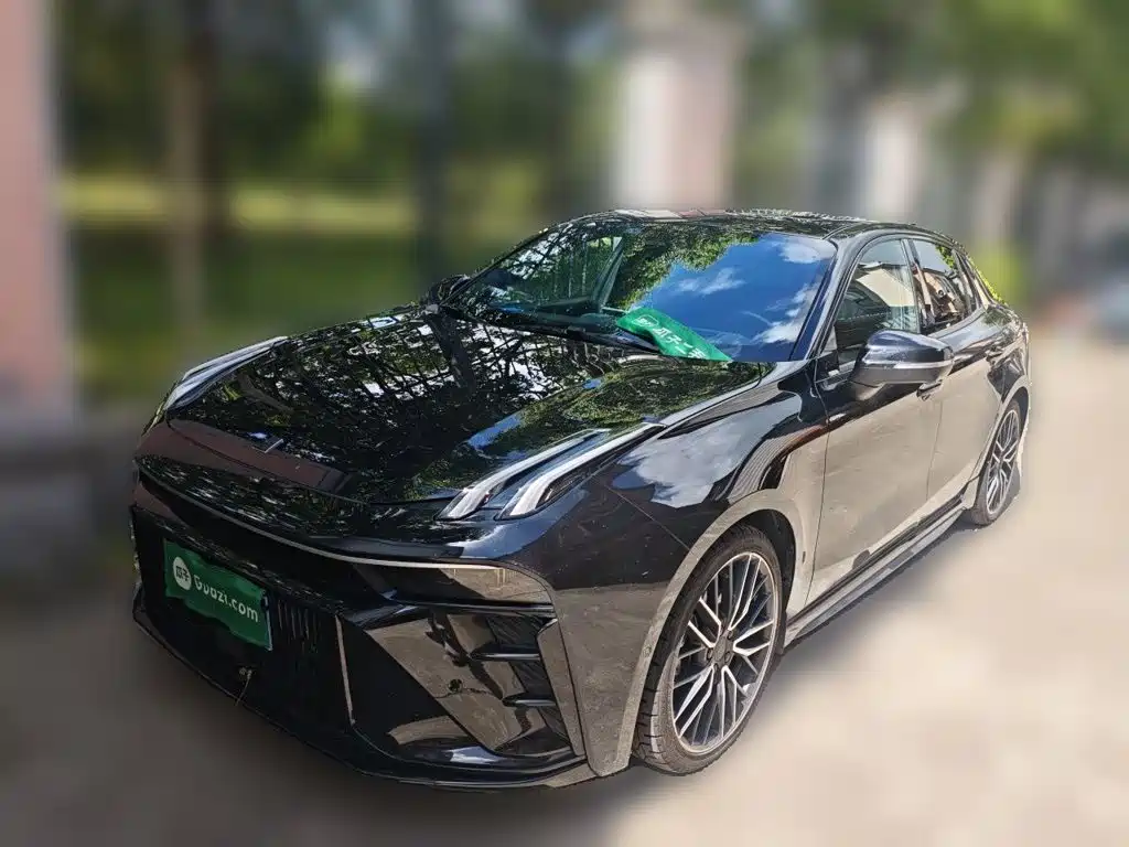 Lynk & Co 03 2023 2.0TD DCT Halo купить на сайте DeffCars