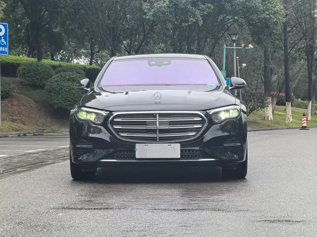 Mercedes-Benz E-Class 2025 E 300 L Luxury Model купить на сайте DeffCars
